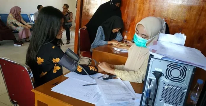 Maba Tiga Prodi USN Kolaka Jalani Pemeriksaan Kesehatan