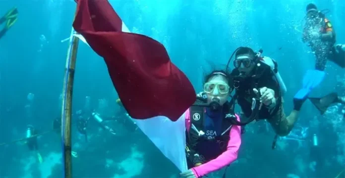 8 WNA Ikut Upacara Bawah Laut di Wakatobi