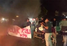 HMI Kendari Tolak Revisi UU KPK HMI Kendari Tolak Revisi UU KPK