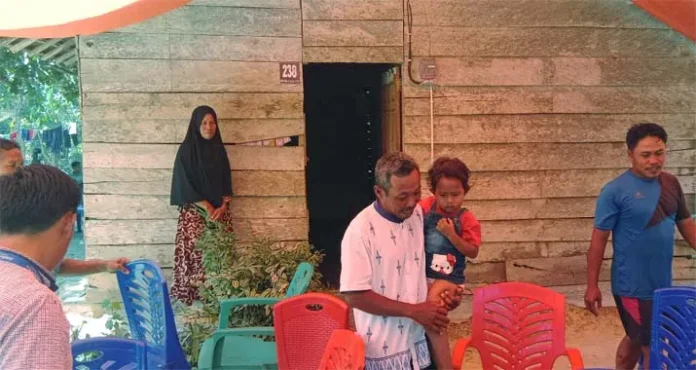 Suaminya Tewas Ditabrak Truk PT CAM, Nasib IRT Asal Konsel Ini Memburuk