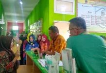 Survei Persiapan Akreditasi Puskesmas, Bupati Kolaka Inginkan Pelayanan Selalu Maksimal Survei Persiapan Akreditasi Puskesmas, Bupati Kolaka Inginkan Pelayanan Selalu Maksimal