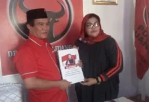 Empat Figur Balon Kada Ambil Formulir di PDIP Koltim Empat Figur Balon Kada Ambil Formulir di PDIP Koltim