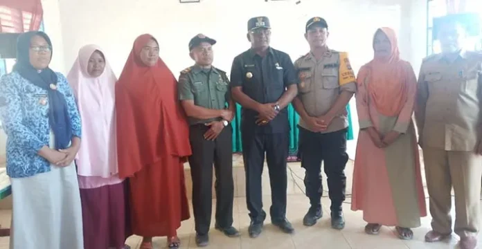 Pemda Buteng Bantu Gerobak Etalase ke 50 Pelaku UMKM