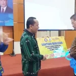 PT Taspen Serahkan Beasiswa Rp360 Juta ke UHO PT Taspen Serahkan Beasiswa Rp360 Juta ke UHO