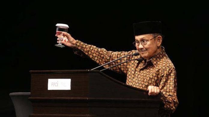 Mendagri: Selamat Jalan Tokoh Teknokrat Indonesia BJ Habibie