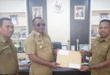 Bupati Samahuddin Sudah Kantongi Tiga Nama Calon Sekda Buteng Bupati Samahuddin Sudah Kantongi Tiga Nama Calon Sekda Buteng