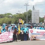 Ratusan Mahasiswa di Kendari Dukung Revisi Undang-undang KPK Ratusan Mahasiswa di Kendari Dukung Revisi Undang-undang KPK