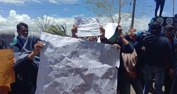 Demo Tolak RKUHP, Mahasiswa UMB Kecewa Tak Ditemui Anggota Dewan