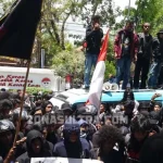 ORI dan Kemenkumham Sultra Didesak Tuntaskan Tewasnya Dua Mahasiswa UHO ORI dan Kemenkumham Sultra Didesak Tuntaskan Tewasnya Dua Mahasiswa UHO