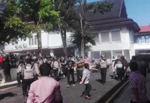 Kesaksian Mahasiswa Ditodong Pistol Saat Hendak Selamatkan Yusuf Demo Mahasiswa kendari