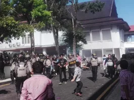 Kesaksian Mahasiswa Ditodong Pistol Saat Hendak Selamatkan Yusuf Demo Mahasiswa kendari