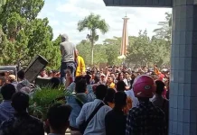Unjuk Rasa di UHO Tolak SK Rektor Berakhir Ricuh Demo UHO