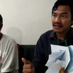 Pria Kaya Raya Ini Jatuh Miskin Setelah Diceraikan Istri Pria Kaya Raya Ini Jatuh Miskin Setelah Diceraikan Istri