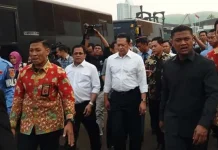 Gegara Tembakan Gas Air Mata Ketua DPR RI Batal Temui Mahasiswa Gegara Tembakan Gas Air Mata Ketua DPR RI Batal Temui Mahasiswa