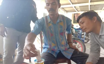 Kisah Petani di Konsel, Beli Air Kencing Lalu Dijadikan Pupuk Kisah Petani di Konsel, Beli Air Kencing Lalu Dijadikan Pupuk