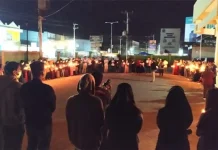 BEM Mandala Waluya Gelar Bakar Lilin Kenang Randi dan Yusuf