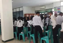 Maba ITK Avicenna Kendari Diajak Kenali Kampus ITK AVICENNA - Mahasiswa baru Institut Teknologi Kesehatan Avicenna Kendari telah resmi diterima di kampus kesehatan tersebut melalui kegiatan penyambutan mahasiswa bertajuk Iqra yang berlangsung pada 7-8 September 2019. (Foto : Istimewa)