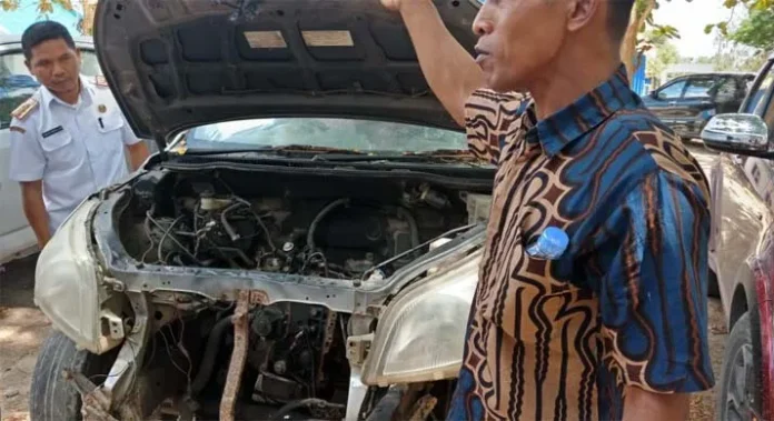 mubar Pemda Mubar Terima Aset Mobil Tak Bermesin dari Pemda Muna