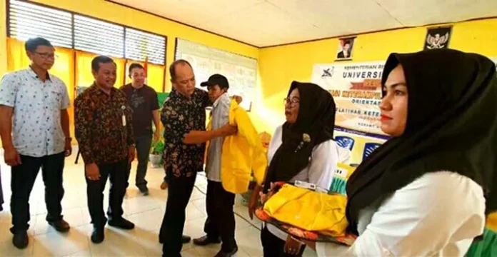 100 Guru Honorer Konut Dapat Beaiswa Kuliah Gratis