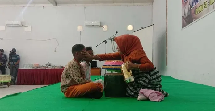 Pakandeana Anaana Maelu, Tradisi Masyarakat Buton Membina Anak Yatim