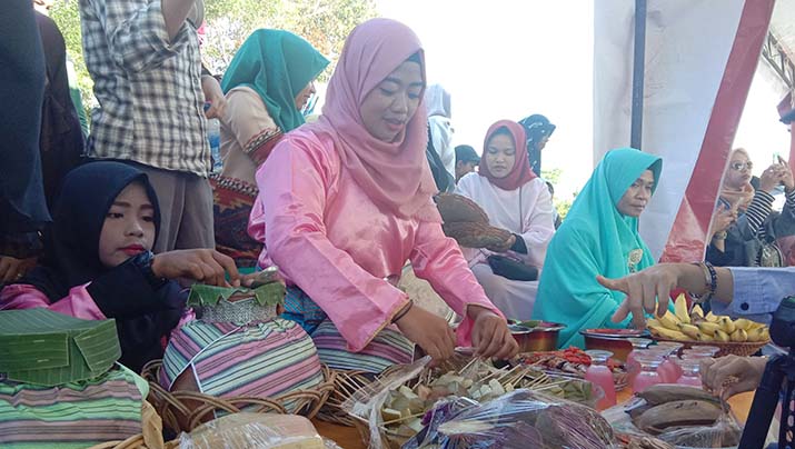 Pangan Lokal dan Makanan Khas Masyarakat Cia-Cia dalam 1000 Panci