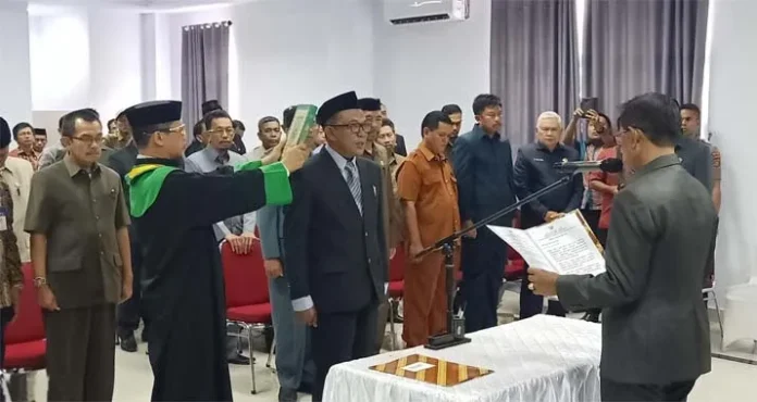 Taupiq Resmi menjabat Sekda Kolut