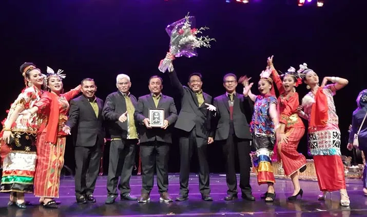 Lima Penari Asal Sultra Tampil di Amerika