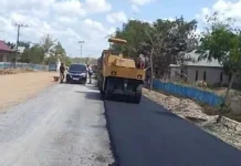 Jalan Ring Road di Muna Barat Mulai Dihitamkan Jalan Ring Road di Muna Barat Mulai Dihitamkan