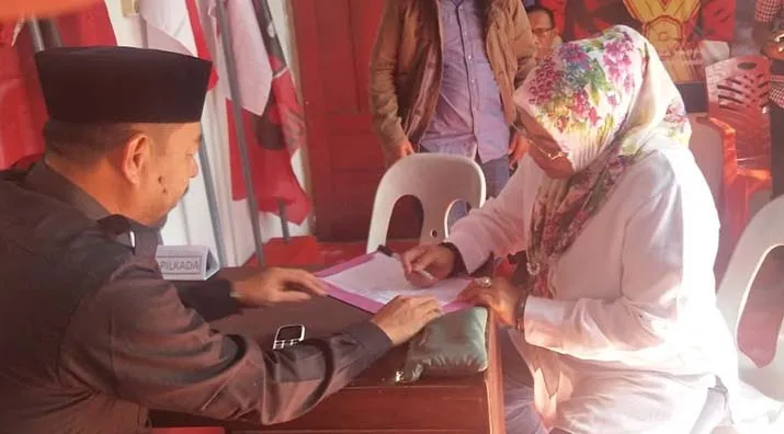 Maju Pilkada Wakatobi, Haliana dan Ilmiati Resmi Daftar di PDIP
