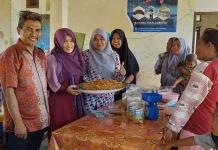 Kelompok Perempuan Nelayan di Konsel Olah Ikan Jadi Abon Aneka Rasa Kelompok Perempuan Nelayan di Konsel Olah Ikan Jadi Abon Aneka Rasa