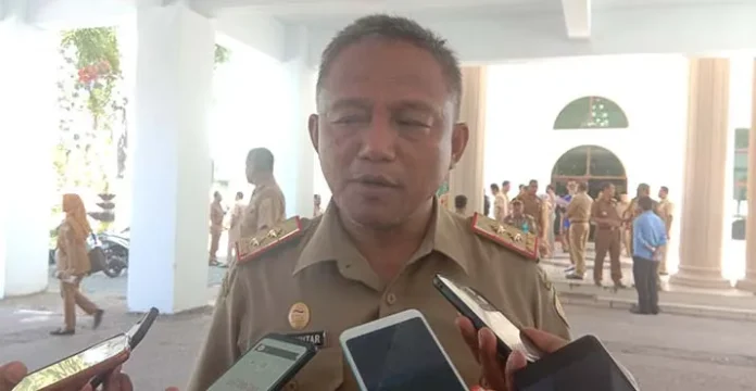 roni_baubau Sekretaris Daerah (Sekda) Pemkot Baubau Roni Mucthar