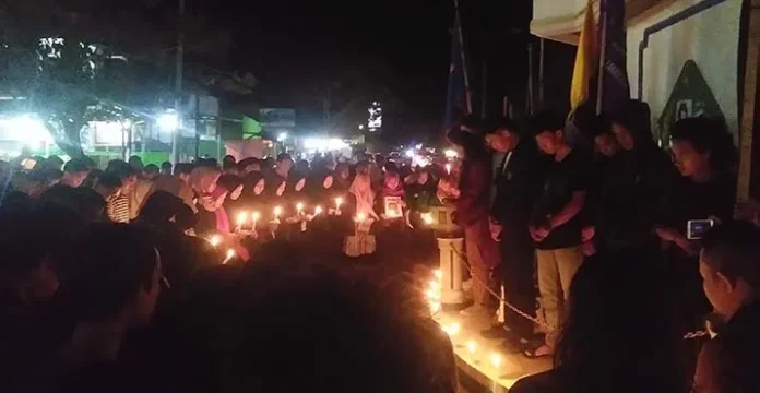 salat_gaib_konawe Doa untuk Randi dan Yusuf, Mahasiswa Konawe Bakar Lilin dan Salat Gaib