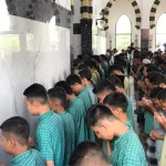 Ratusan Pelajar MAN 1 Kendari Salat Gaib untuk Bj Habibie Ratusan Pejalar MAN 1 Kendari Salat Gaib untuk Bj Habibie