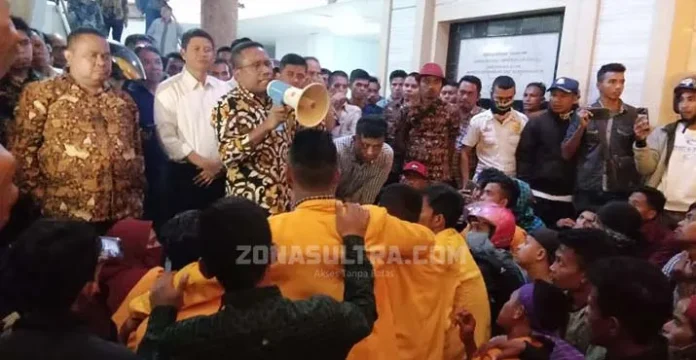 Tingginya UKT, Rektor: Saya Tidak Paksa Kalian Mendaftar di UHO