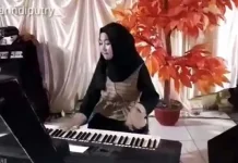 Arindi Iin, Pemain Keyboard yang Ingin Kenalkan Budaya Sultra Arindi Iin, Pemain Keyboard yang Ingin Kenalkan Budaya Sultra
