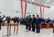 3 Pimpinan DPRD Baubau Dilantik, AKD Dibahas Malam Ini 3 Pimpinan DPRD Baubau Dilantik, AKD Dibahas Malam Ini