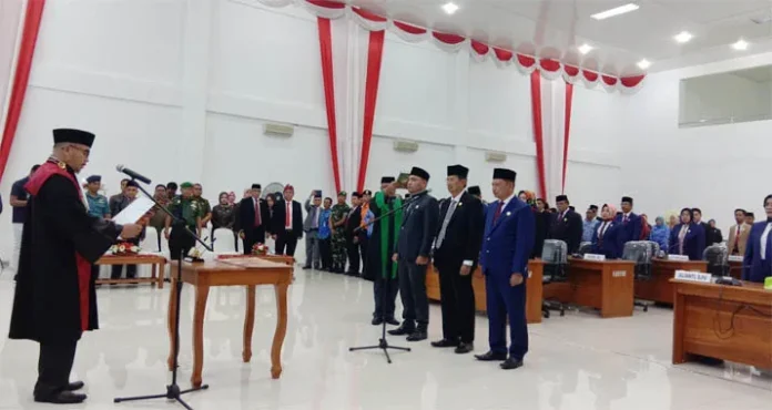 3 Pimpinan DPRD Baubau Dilantik, AKD Dibahas Malam Ini