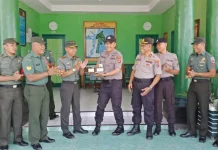 HUT TNI ke 74, Polsek Kulisusu Sambangi Koramil Kulisusu HUT TNI ke 74, Polsek Kulisusu Sambangi Koramil Kulisusu