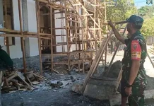 Tinjau TMMD, Dandim Buton Luangkan Waktu Dialog dengan Warga Tinjau TMMD, Dandim Buton Luangkan Waktu Dialog dengan Warga