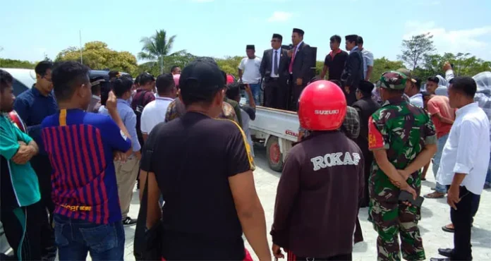 Usai Dilantik, Pimpinan DPRD Butur Terima Demo Pemadaman Listrik