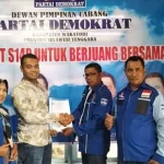 Maju Pilkada Wakatobi, Pemuda Ini Daftar di Tiga Partai Maju Pilkada Wakatobi, Pemuda Ini Daftar di Tiga Partai