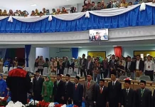 25 Anggota DPRD Kolut Resmi Dilantik 25 Anggota DPRD Kolut Resmi Dilantik