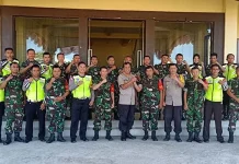 Jelang HUT TNI, 20 Anggota Koramil Lasusua Dapat Pelayanan Gratis Smart SIM Jelang HUT TNI, 20 Anggota Koramil Lasusua Dapat Pelayanan Gratis Smart SIM