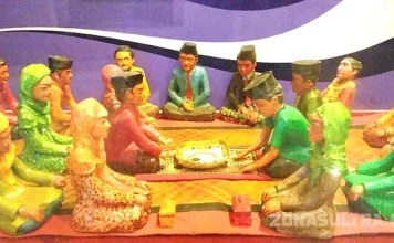 Kalosara dari Dulu hingga Kini: Merawat Perdamaian, Mengokohkan Persatuan (Bagian 1) Kalosara dari Dulu hingga Kini: Merawat Perdamaian, Mengokohkan Persatuan (Bagian 1)