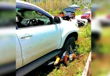 Mobil Pengangkut WN Cina Tabrak Warga Konut Mobil Pengangkut WN Cina Tabrak Warga Konut