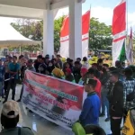 Tuntut Legislator Utamakan Kepentingan Masyarakat, HMI Kolaka Datangi Gedung DPRD Tuntut Legislator Utamakan Kepentingan Masyarakat, HMI Kolaka Datangi Gedung DPRD