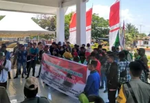 Tuntut Legislator Utamakan Kepentingan Masyarakat, HMI Kolaka Datangi Gedung DPRD Tuntut Legislator Utamakan Kepentingan Masyarakat, HMI Kolaka Datangi Gedung DPRD