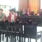 Lolos Kebiri, Eks TNI Adrianus Divonis 20 Tahun Penjara Lolos Kebiri, Eks TNI Adrianus Divonis 20 Tahun Penjara