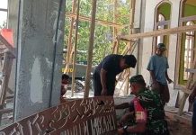 TNI Segera Rampungkan Pembangunan Masjid Masiri Busel TNI Segera Rampungkan Pembangunan Masjid Masiri Busel