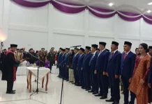 25 Anggota DPRD Baubau Resmi Dilantik 25 Anggota DPRD Baubau Resmi Dilantik